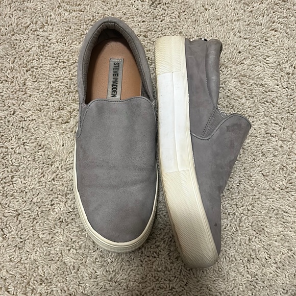 Steve Madden Sued Sneakers Size 7 - Picture 2 of 4